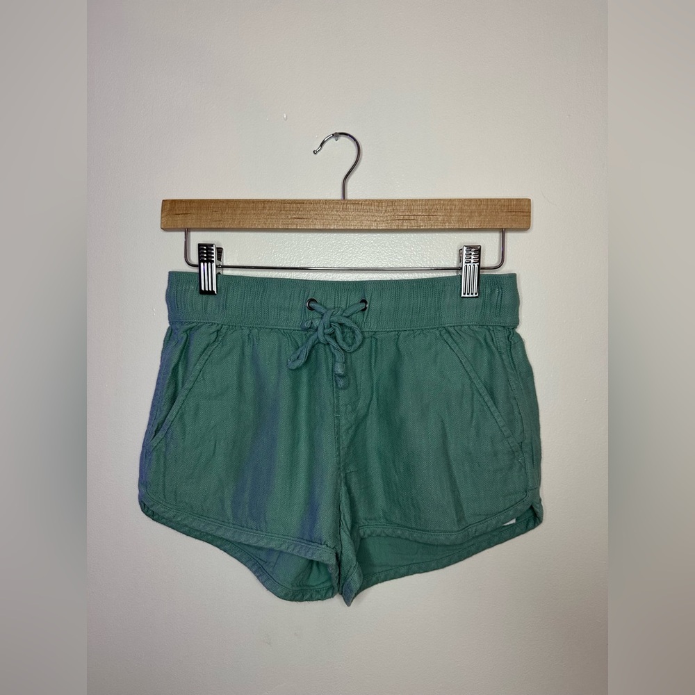 Woman SO Comfy Shorts army Green size XS